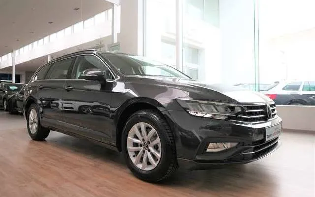 Volkswagen Passat Variant 2.0TDi 150PK DSG STYLE*NIEUW MODEL Image 4