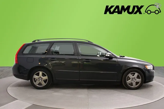 Volvo V50 2,0D (136 hv) Kinetic aut / Juuri huollettu / Suom Image 2