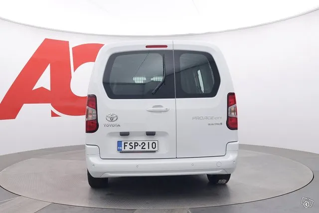 Toyota Proace L2 Premium 50 kWh 5-ovinen - Uusi auto heti to Image 4