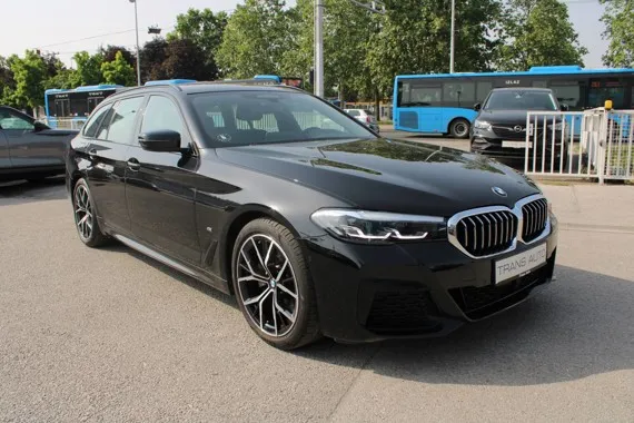 BMW serija 5 520d Touring AUTOMATIK ///M Paket *HARMAN KARDON,KAMERA,LED* Image 3