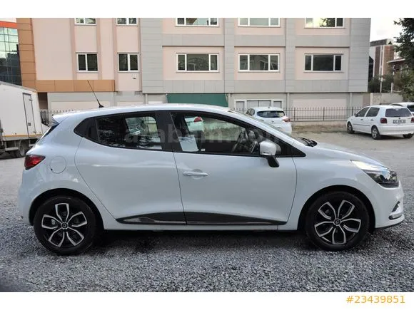 Renault Clio 1.2 Joy Image 6